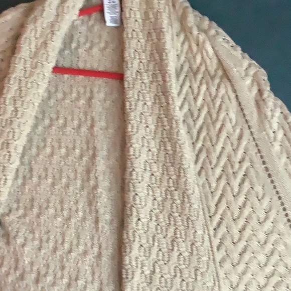 Shawl like sweater - Picture 5 of 5